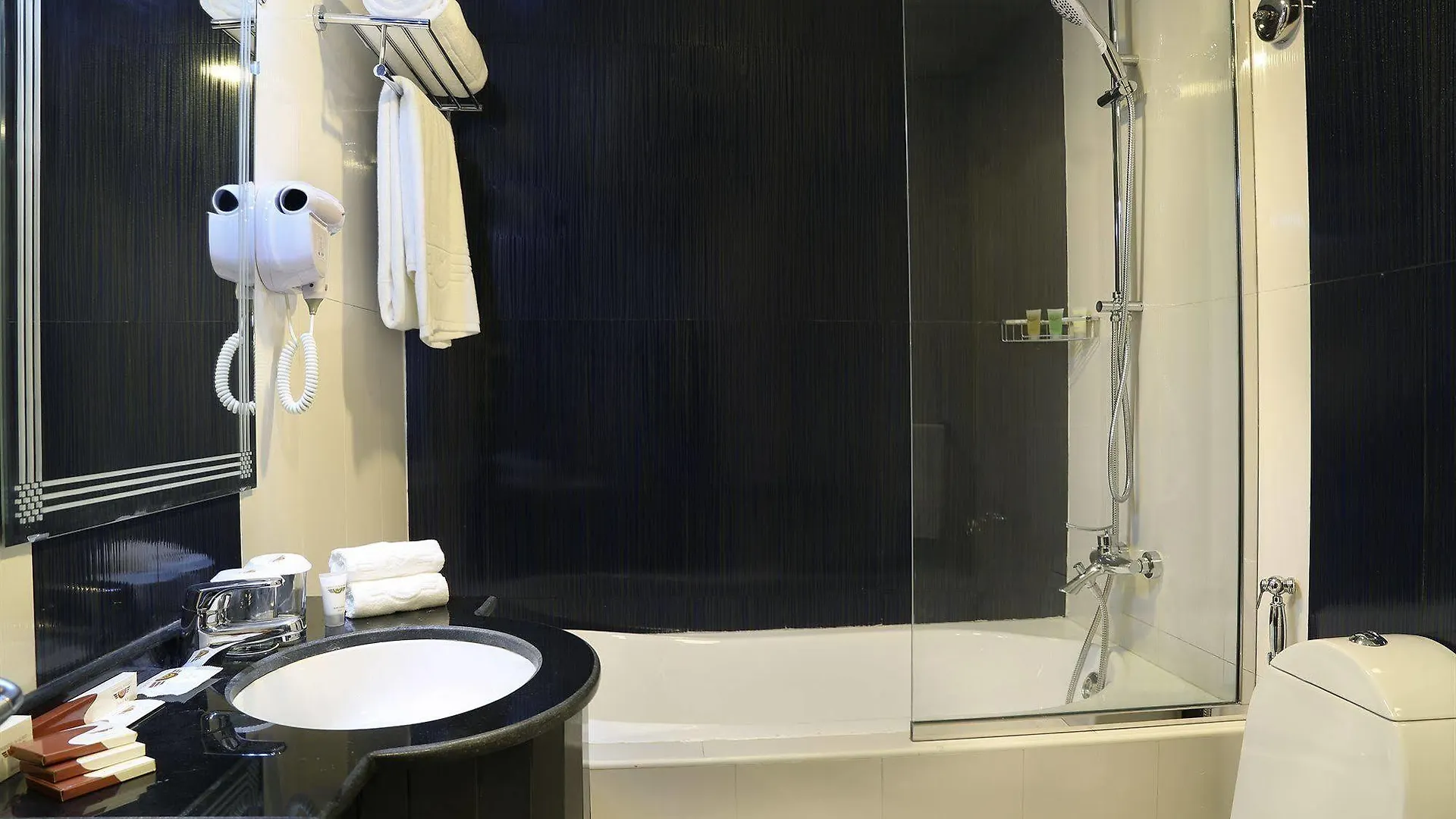 **** Aparthotel Oriental Hotel Apartments Abu Dhabi United Arab Emirates